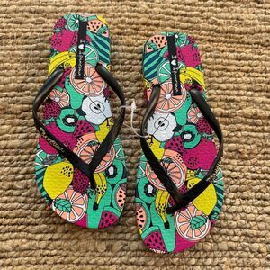 Ipanema Women's Summer Flip Flops Fruit Print Sandals  size 6
